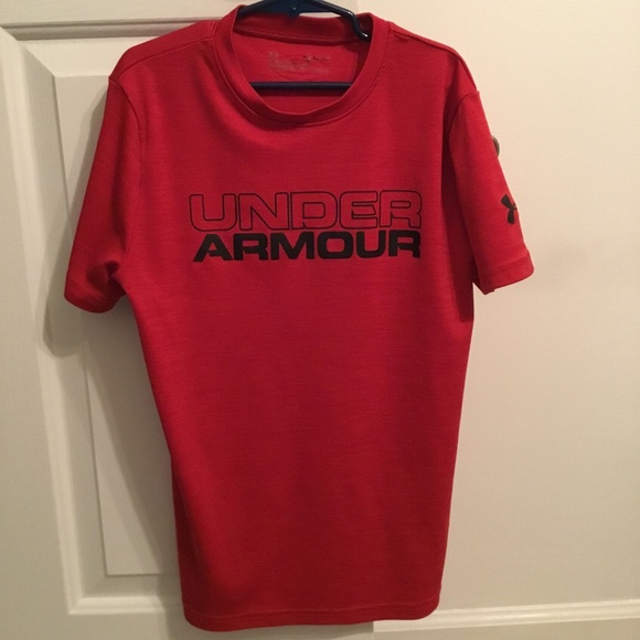 Under Armour Other - Red T-shirt Under Armour